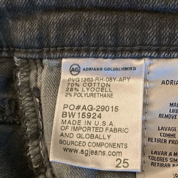 AG Denim The Stilt Crop Cigarette Crop in Black with Shredded Front Legs. - Picture 11 of 12